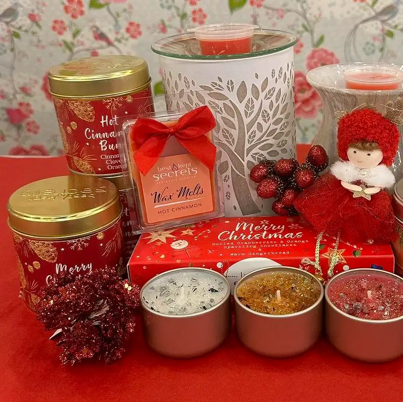 Warm & Cozy Christmas Candle Collection